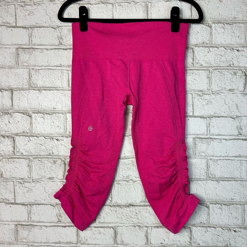 Lululemon Pink Leggings In The Flow Crop II Capri  Heathered Jewelled Magenta 4 - Picture 3 of 6